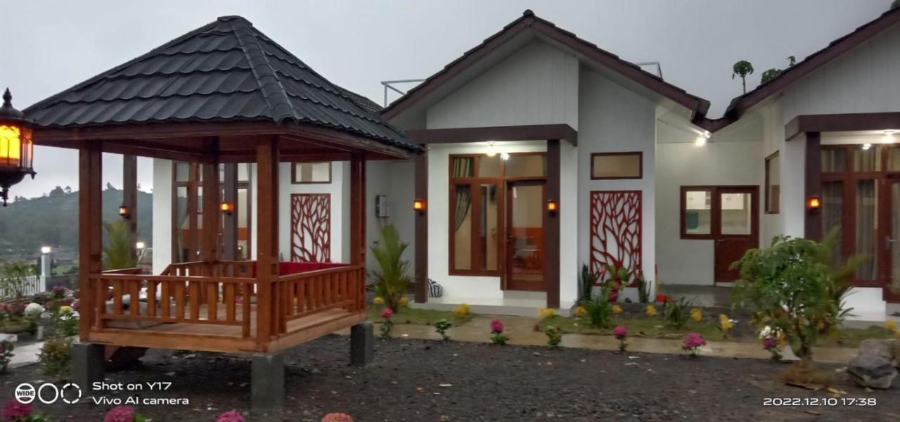 Villa Madinna Dieng Diyeng Eksteriør bilde